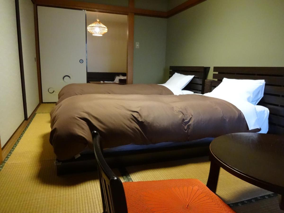 Ryokan Izuna Atami  Exterior photo